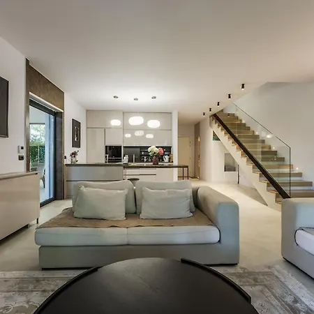 Daire Flamingo 4br Retreat In Valamar By Pikhost