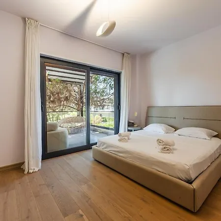 Flamingo 4br Retreat In Valamar By Pikhost Lägenhet Durrës