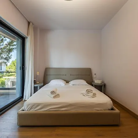 Daire Flamingo 4br Retreat In Valamar By Pikhost Dıraç
