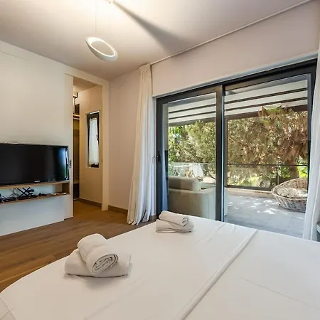 Flamingo 4br Retreat In Valamar By Pikhost *